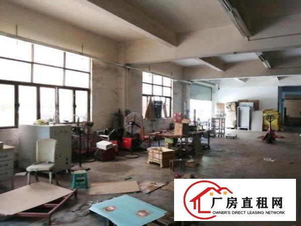  福永标准厂房一楼分租