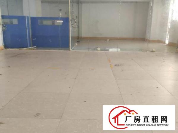  福永一楼200平，精装修可以做物流仓库，价格不高，实际实在