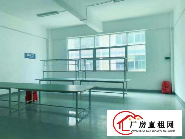  福永厂房出租1100²精装修前台办公车间仓库都有