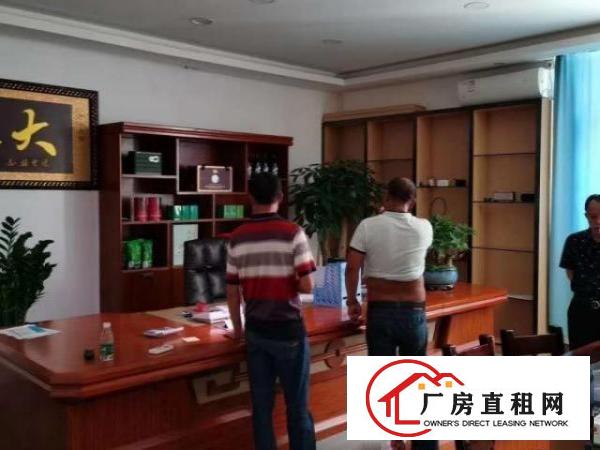  福永厂房出租1400²精装修，厂房领包入住