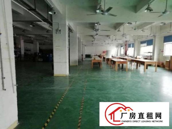  福永和平工业2楼厂房700平低价出租，现成主线