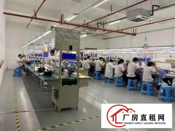  福永沿江高速路口附近新出精装修厂房800平方，水电齐全