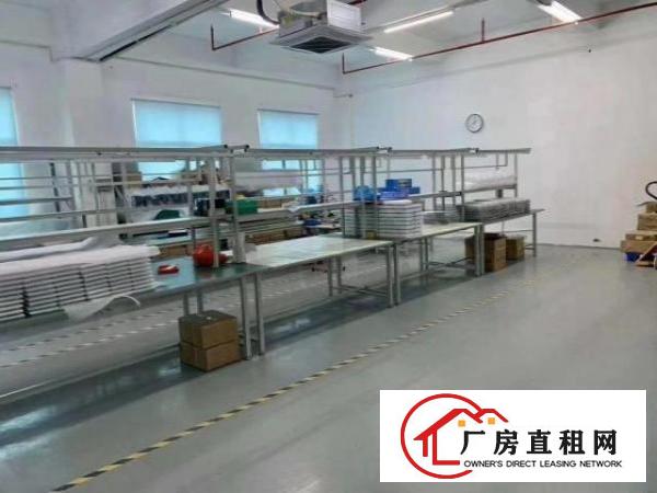  福永沿江高速路口附近新出精装修厂房800平方，水电齐全