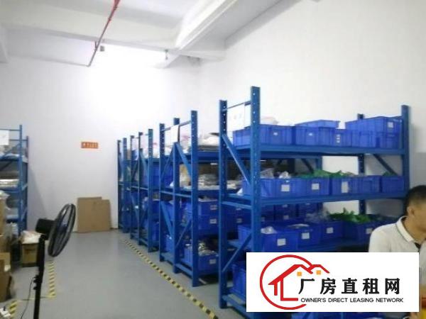  福永沿江高速路口新出楼上精装修850平厂房