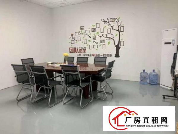  福永新和楼上新出800平方精装修厂房出租