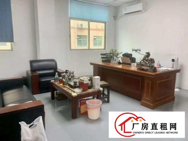  福永新和楼上新出800平方精装修厂房出租