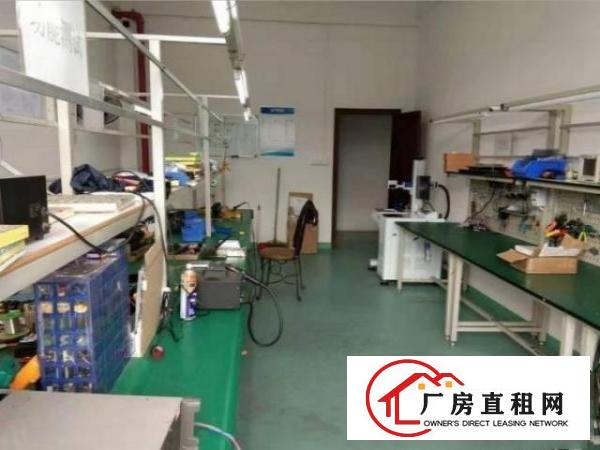  福永荔园路3楼350方厂房出租，形象好，带地坪漆！