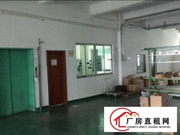  福永白石厦3楼厂房800平招租，办公齐全，装修保留完好