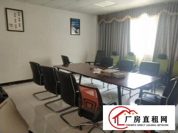  福永新和楼上豪华装修厂房1900平，无转让费