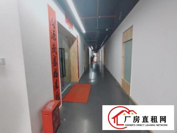  福永桥头新出楼上480平方精装修厂房出租
