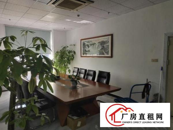 福永桥头新出楼上480平方精装修厂房出租