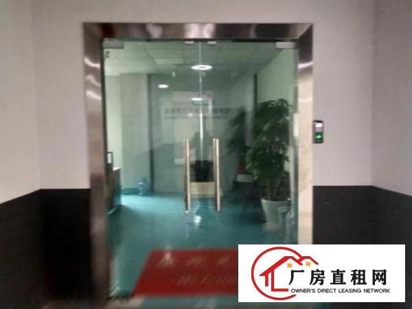  福永新和新出楼上355平方精装修无尘车间厂房出租