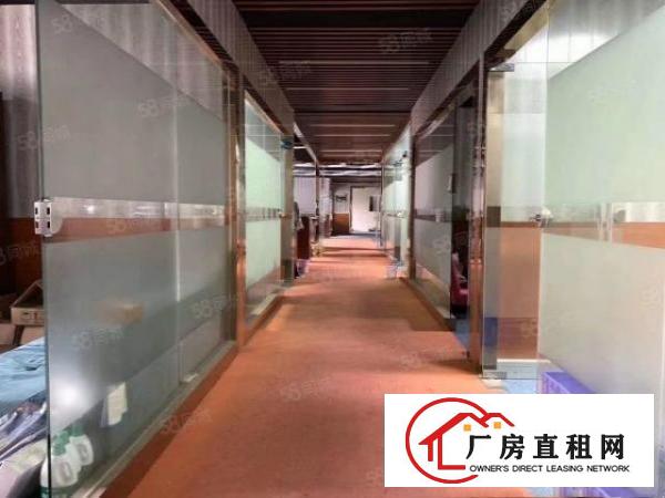  福永新出带红本厂房楼上880平园区空地大车位充足