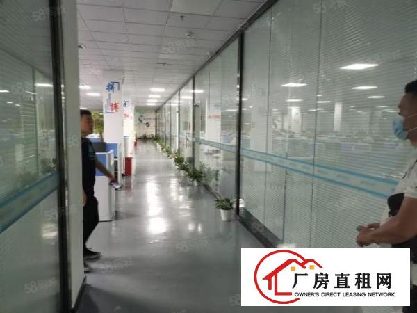  福永新出楼上1900平米原房东18块豪华装修厂房