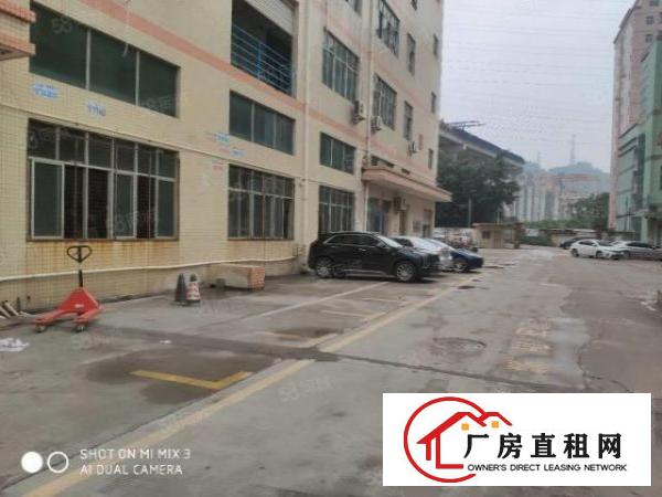  福永主干道地铁口宝安大道边三楼精装修500平方厂房出租