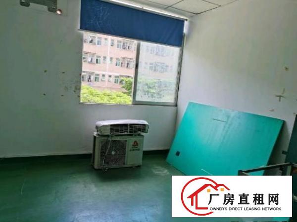  两间20多平的办公室出租