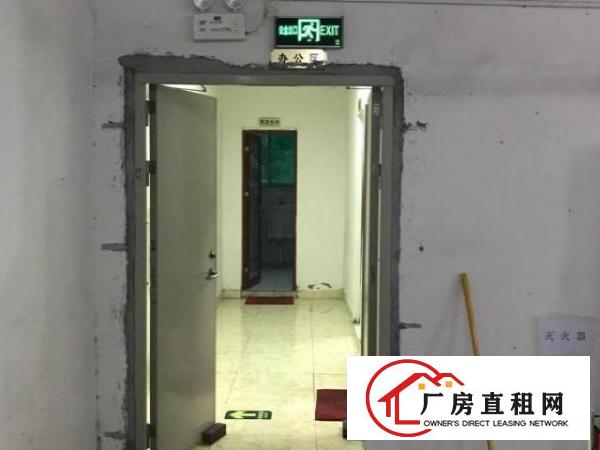  带电梯，可办公、生产、仓储均可