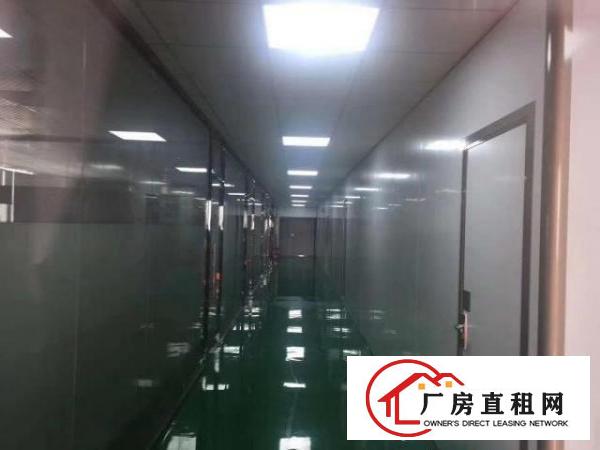  后亭地铁口新出楼上2400平米带精装修厂房出租，