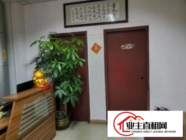  新二工业区靠客运站960平精装厂房出租