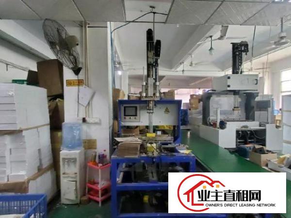  新二工业区靠客运站960平精装厂房出租