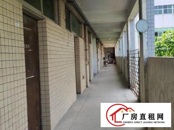  厂房位于沙井大王山，西环路边上，楼上150平，租金便宜。
