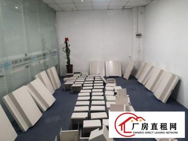  沙井新桥，楼上700平方精装修厂房出租。