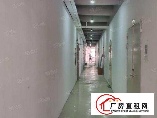  实拍沙井万安路楼上现成装修小面积厂房出租办公室水电齐全