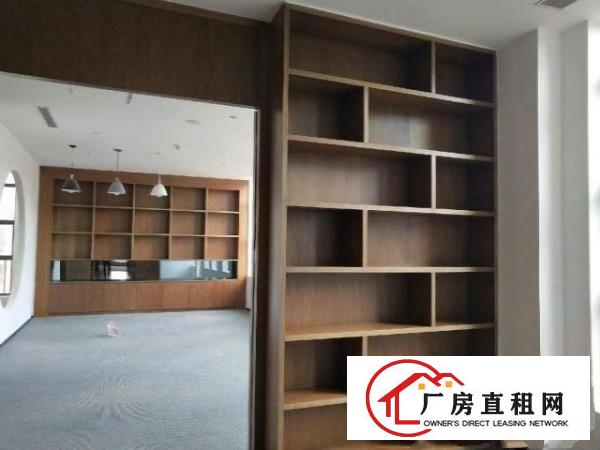  豪华装修，办公写字楼，园区优美，拎包入住
