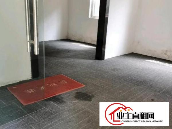  镇中心独院厂可办公有宿舍水电齐全有停车位