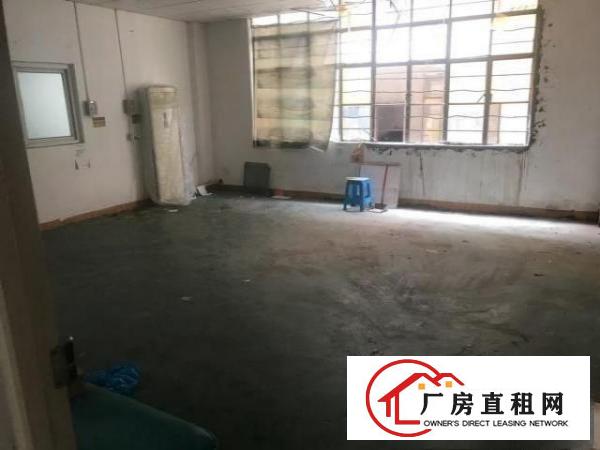  我公司是做不干胶标签、说明书印刷、厂内二楼有一间办公室出租