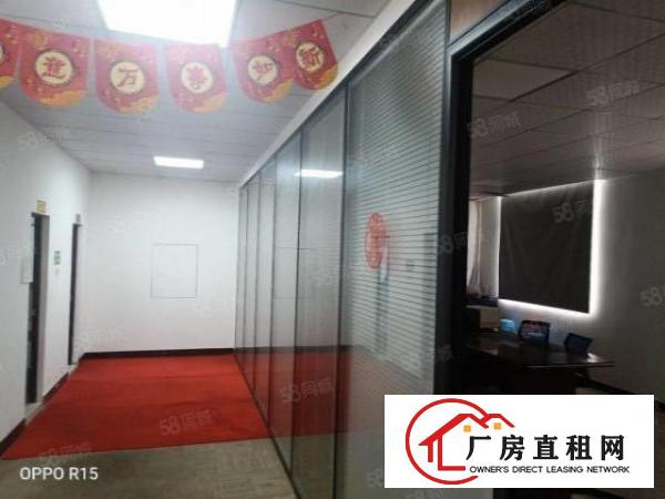  松岗楼岗工业区600平厂房出租，精装修办公室位置好，配套齐全