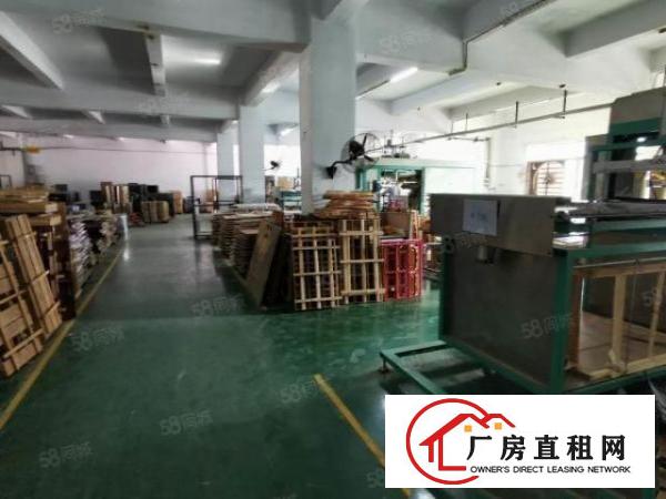  松岗田洋中心工业区楼上整层1500平厂房出租，交通方便