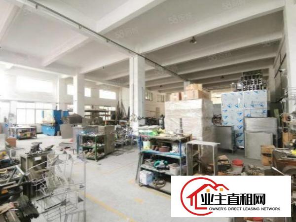  松岗地铁口附近新出一楼厂房1000平，带装修，面积实在