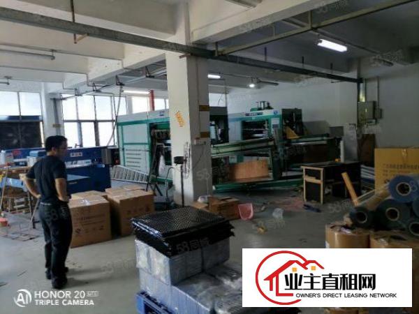  松岗大田洋工业区新出带地坪漆带办公室楼上800平方