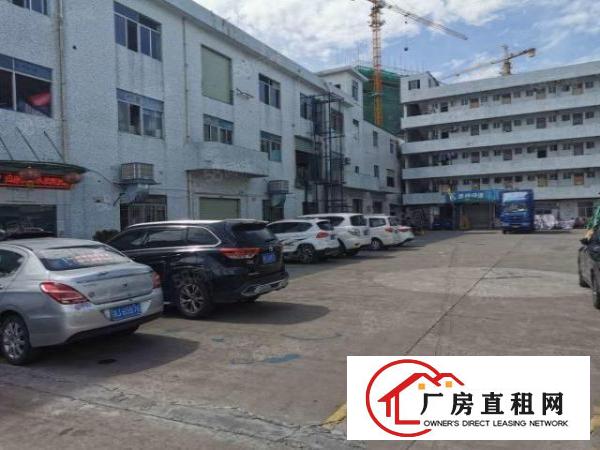  松岗山门工业区2楼800平厂房出租，原房东建面出租，实用率高