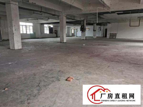  松岗山门工业区2楼800平厂房出租，原房东建面出租，实用率高
