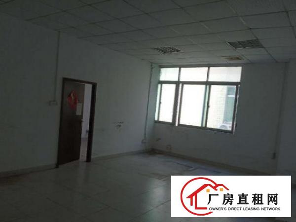  石岩料坑业主厂房直租，带办公室，水电到位