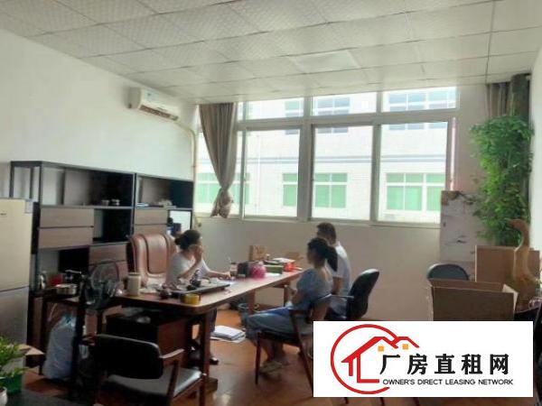  石岩塘头楼上厂房1680平