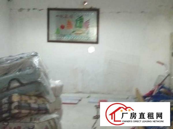  一楼厂房，交通便利有意者面谈。