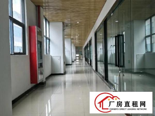  业主直租，石岩宝联创新园轻加工厂房667平招租带货梯免停车费