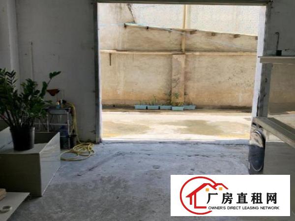  厂房已分割好空间，一个仓库，一个办公室，一个工作区域，