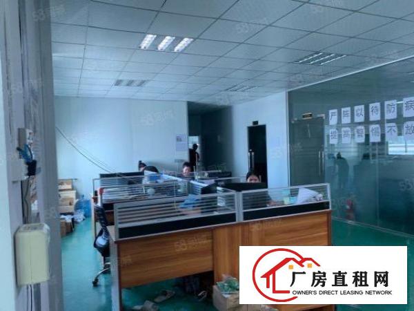  石岩同富裕楼上新出630平精装修厂房，适合电子，贸易等行业
