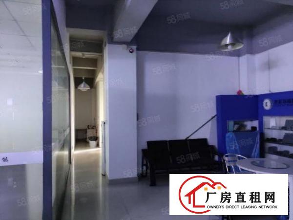  石岩北环路原房东楼上560平，豪华装修，无转让费厂房出租