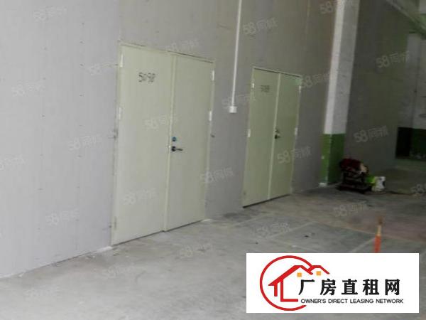  石岩万大工业区400平一楼厂房转让，交通便货柜车可以到无中介