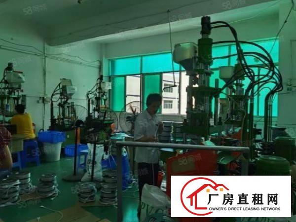  石岩新出原房东楼上精装修650平方厂房出租，水电齐全拎包入住