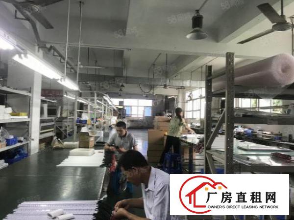  石岩塘头万大工业区自用厂房5楼分租500平水电齐全