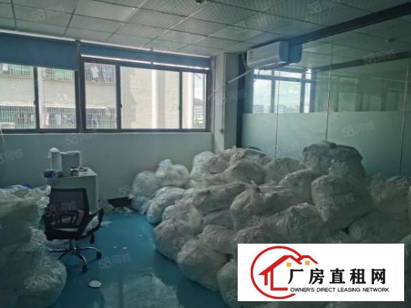  石岩气车站楼上700平米精装修厂房出租，