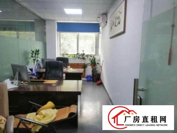  石岩北环路边原房东精装修700平方厂房出租，无转让费，可分租