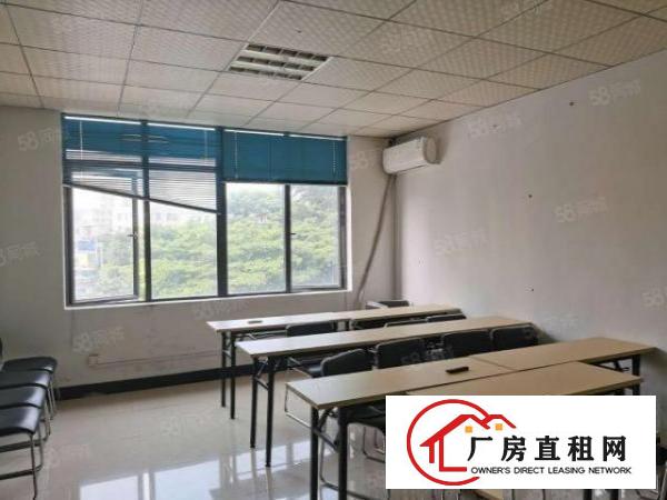  石岩汽车站楼上210平精装厂房出租，办公贸易，小加工