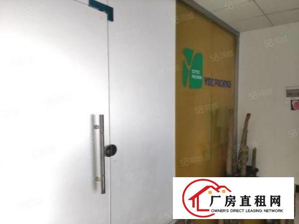  石岩汽车站楼上210平精装厂房出租，办公贸易，小加工